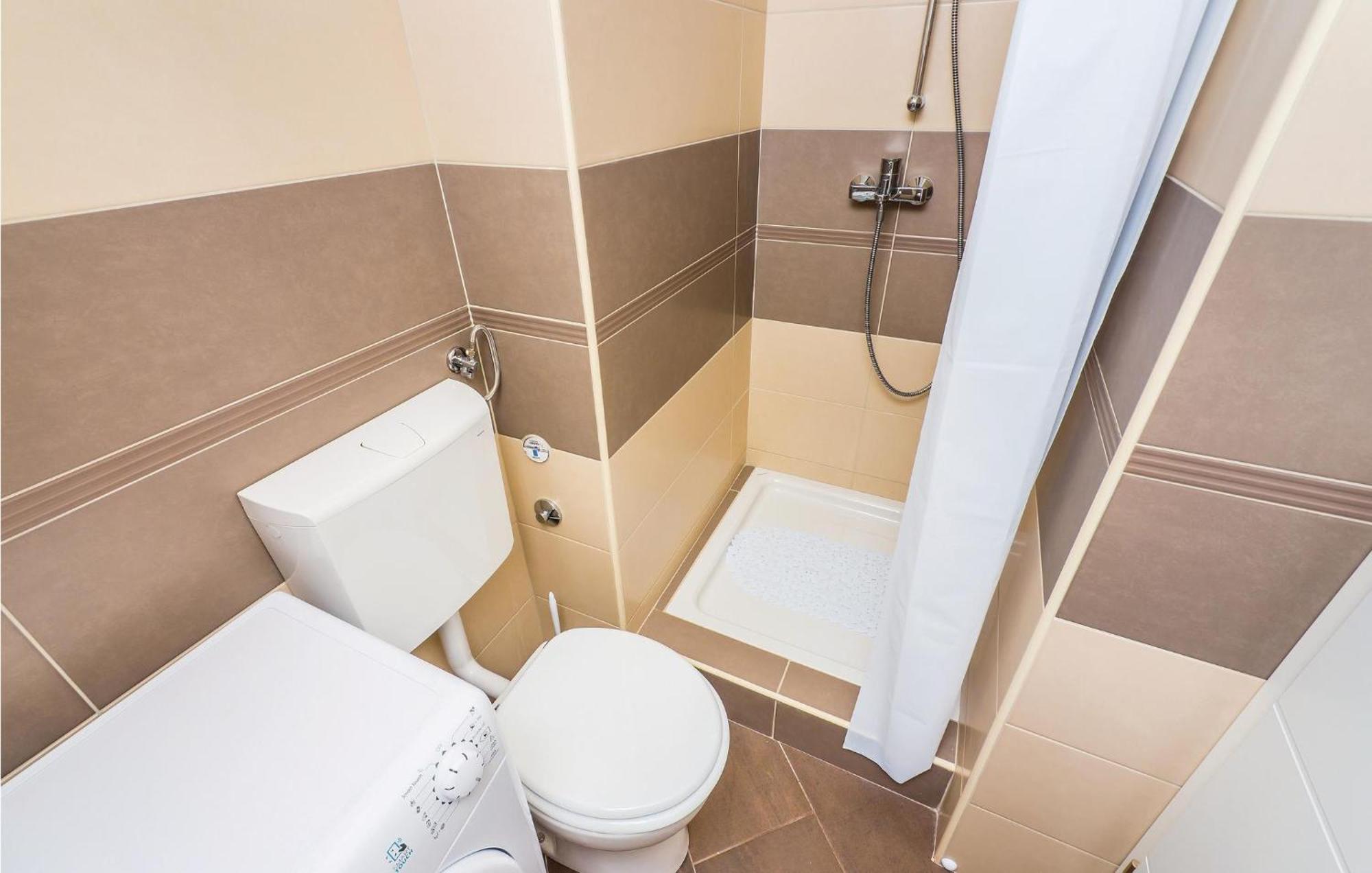 1 Bedroom Gorgeous Apartment In Опатия Экстерьер фото